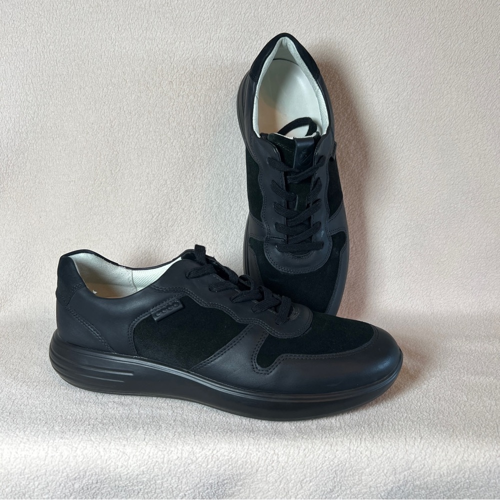 ECCO Soft 7 Runner Sneakers Men’s 10 Black Leather Suede Minimalist Casual Shoes